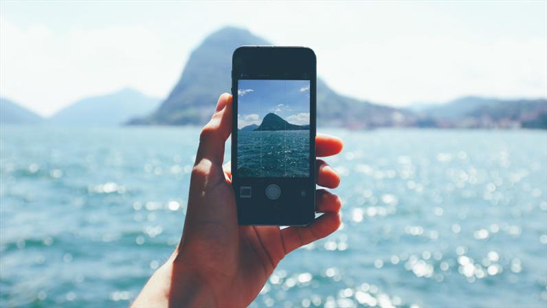 smartphone-ocean-mer