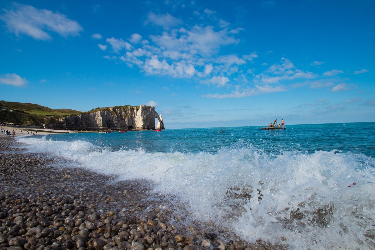 2.2Plage dEtretat via holidu.jpg