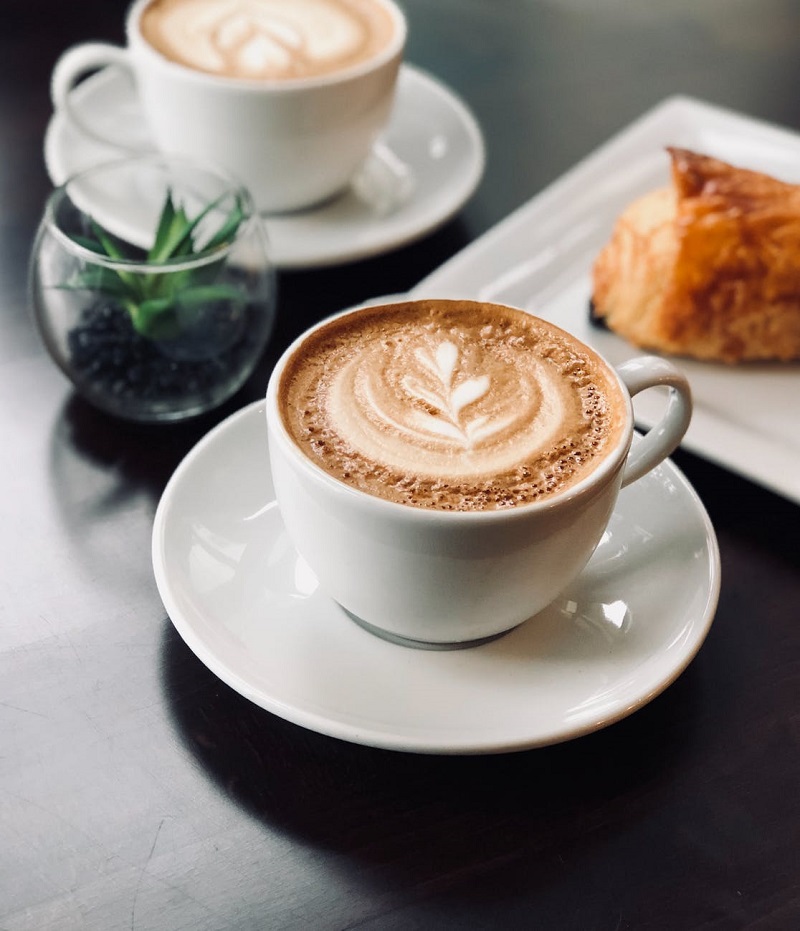 Boire du café : bon ou mauvais pour le cerveau ?