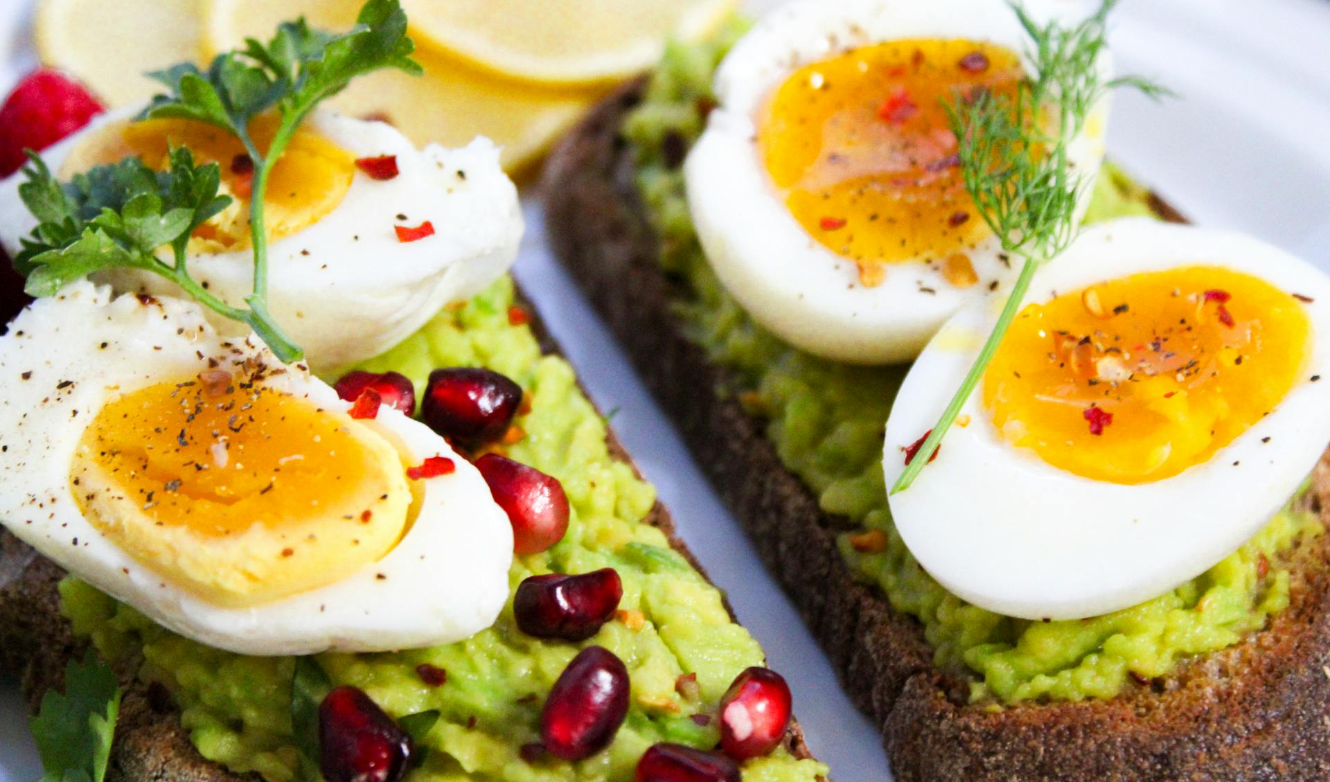 Toasts oeuf avocat : l'idée de petit-déjeuner salé et sain !