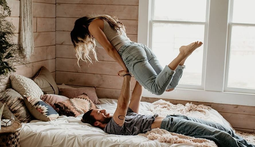 Comment faire la différence entre amour et attachement ?