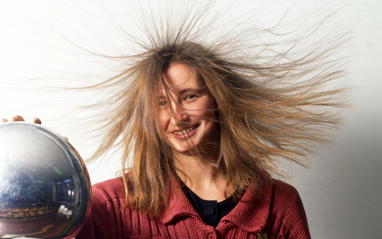 Comment éviter d'avoir les cheveux électrique ?