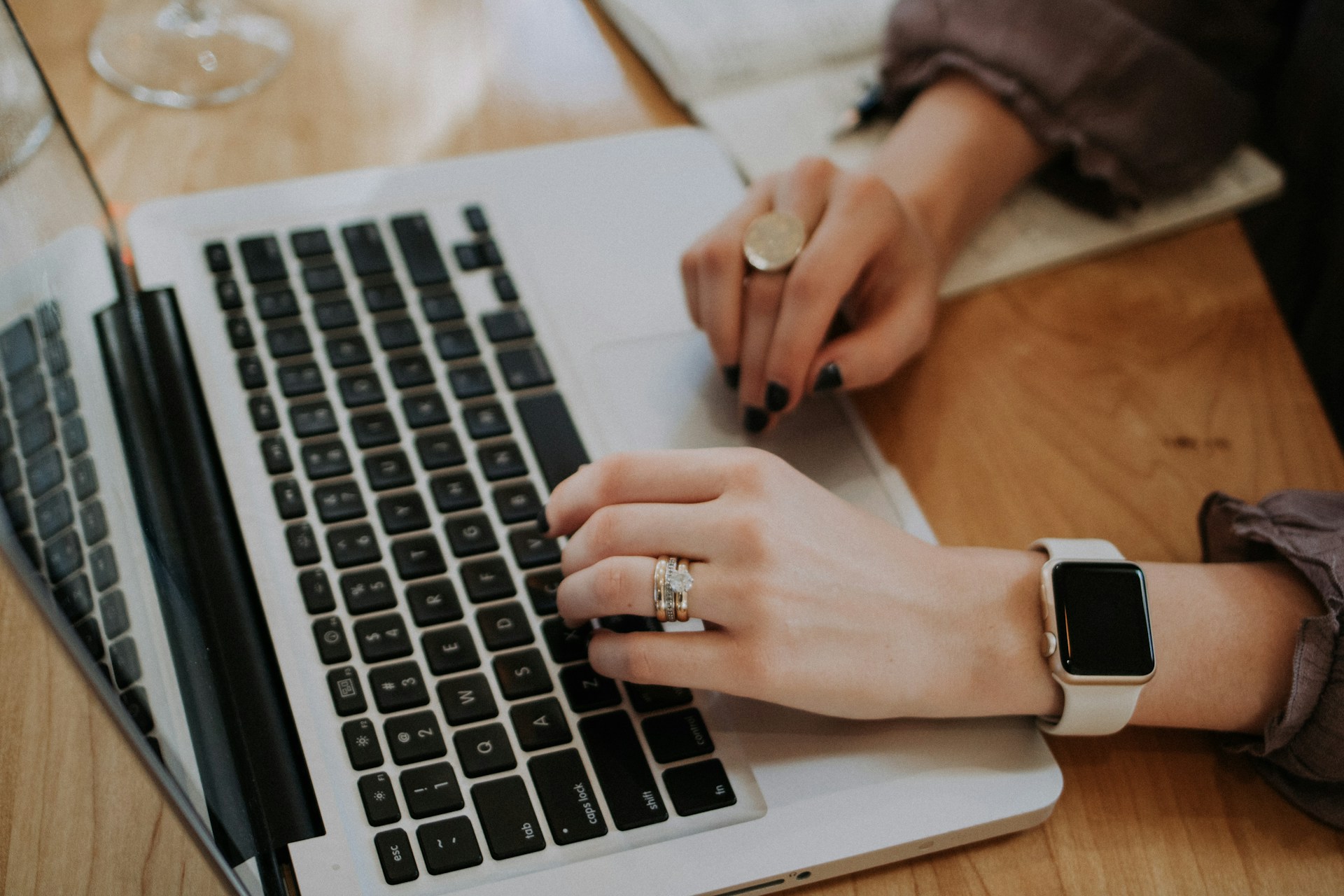 Cliquer sur son clavier d'ordinateur montre notre niveau de stress