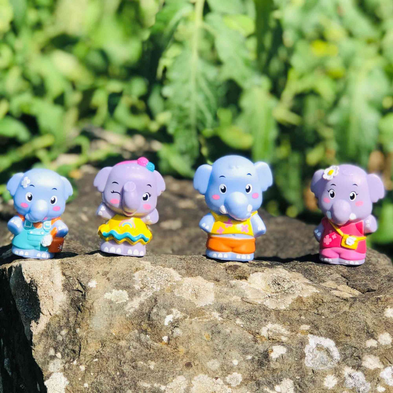 4-personnages-famille-elephant-klorofil