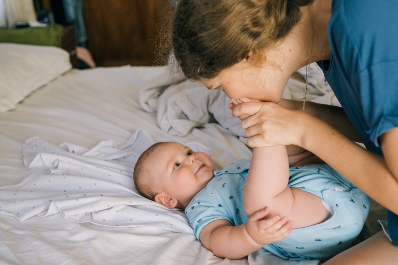 Pourquoi certains parents ne veulent pas connaître le sexe de leur bébé avant la naissance ?