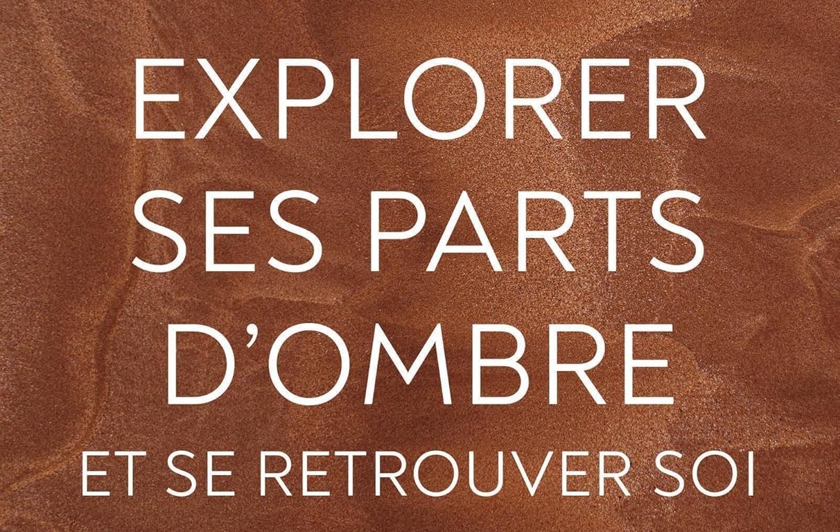 Pour lire Explorer ses parts d'ombre de Chloé Bloom