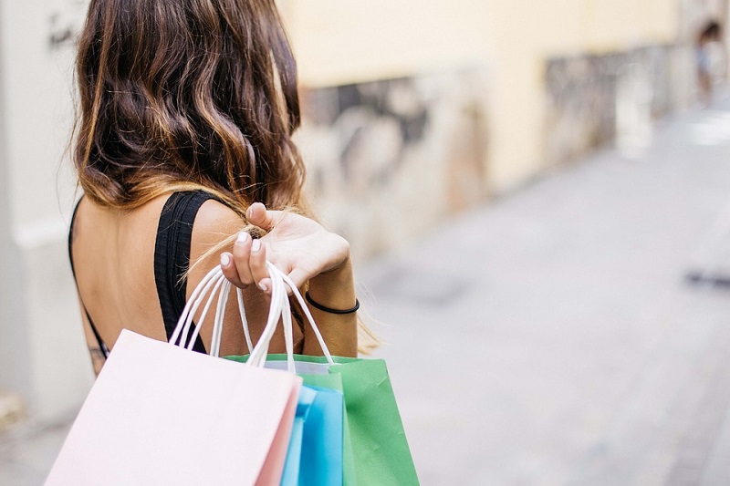 Est-ce que faire du shopping rend heureux ?