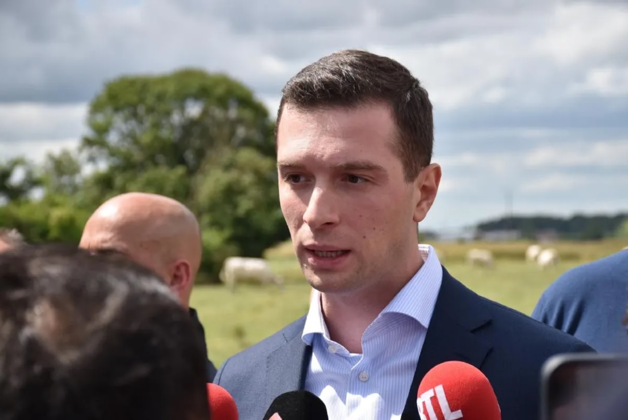 Il m’a sauté dessus : Jordan Bardella raconte enfin son agression à Moissac