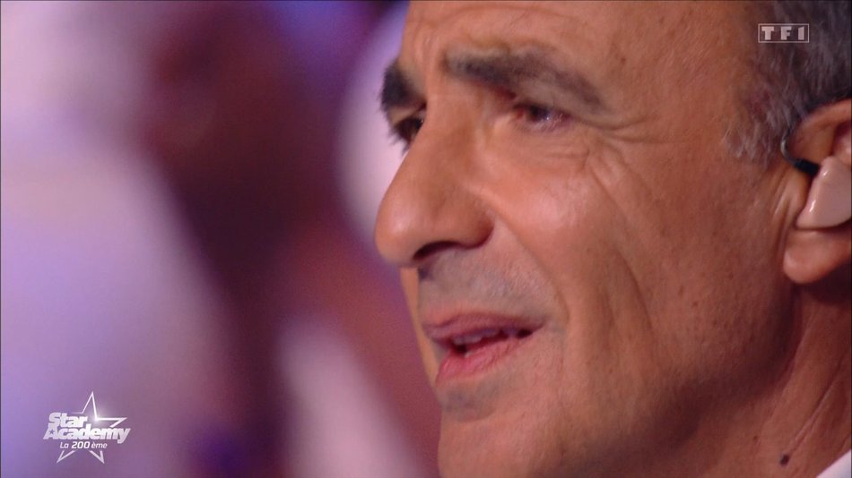 On pense &agrave; toi tr&egrave;s fort&nbsp;: la voix de Nikos Aliagas a vacill&eacute; en direct sur TF1