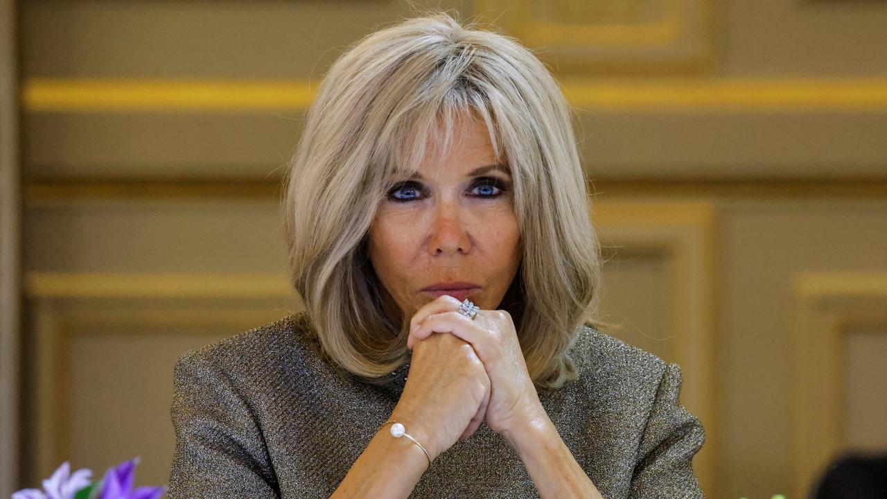 On est all&eacute;s trop loin&nbsp;: Brigitte Macron ne cache plus sa col&egrave;re &agrave; la t&eacute;l&eacute;vision