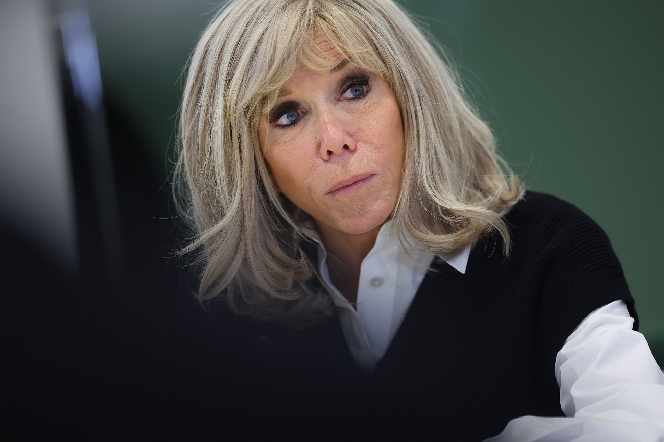 &Ccedil;a suffit&nbsp;: le visage grave de Brigitte Macron avant une d&eacute;cision qui pourrait tout changer