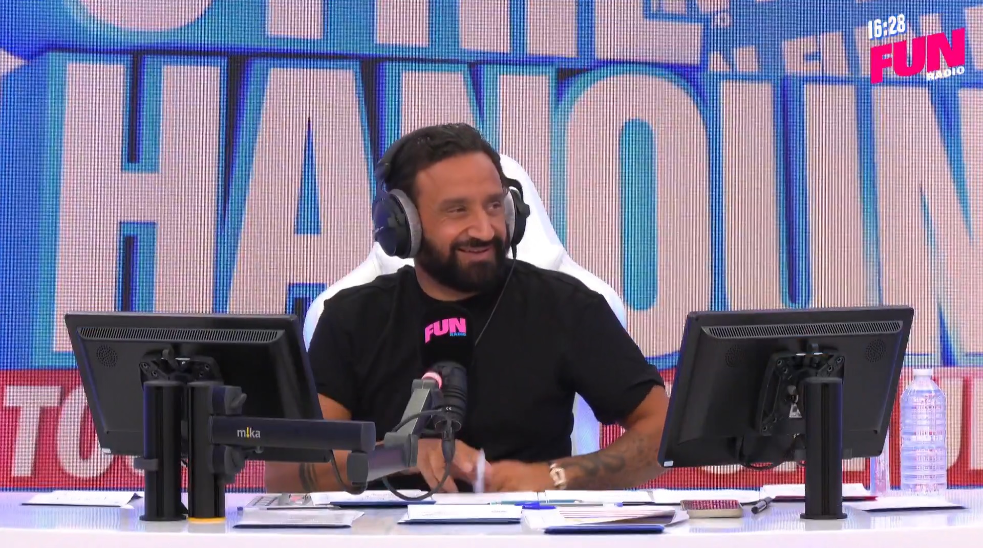 Cyril Hanouna en direct : le message inattendu de Bianca bouleverse les auditeurs