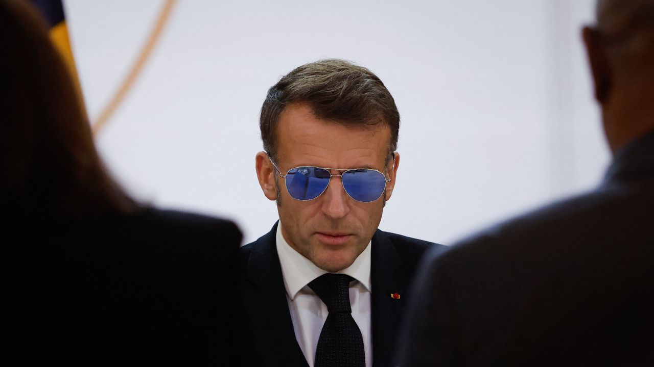 J&rsquo;ai cru &agrave; une blague&nbsp;: ces images d&rsquo;Emmanuel Macron &agrave; l&rsquo;&Eacute;lys&eacute;e qui ont d&eacute;stabilis&eacute; les invit&eacute;s