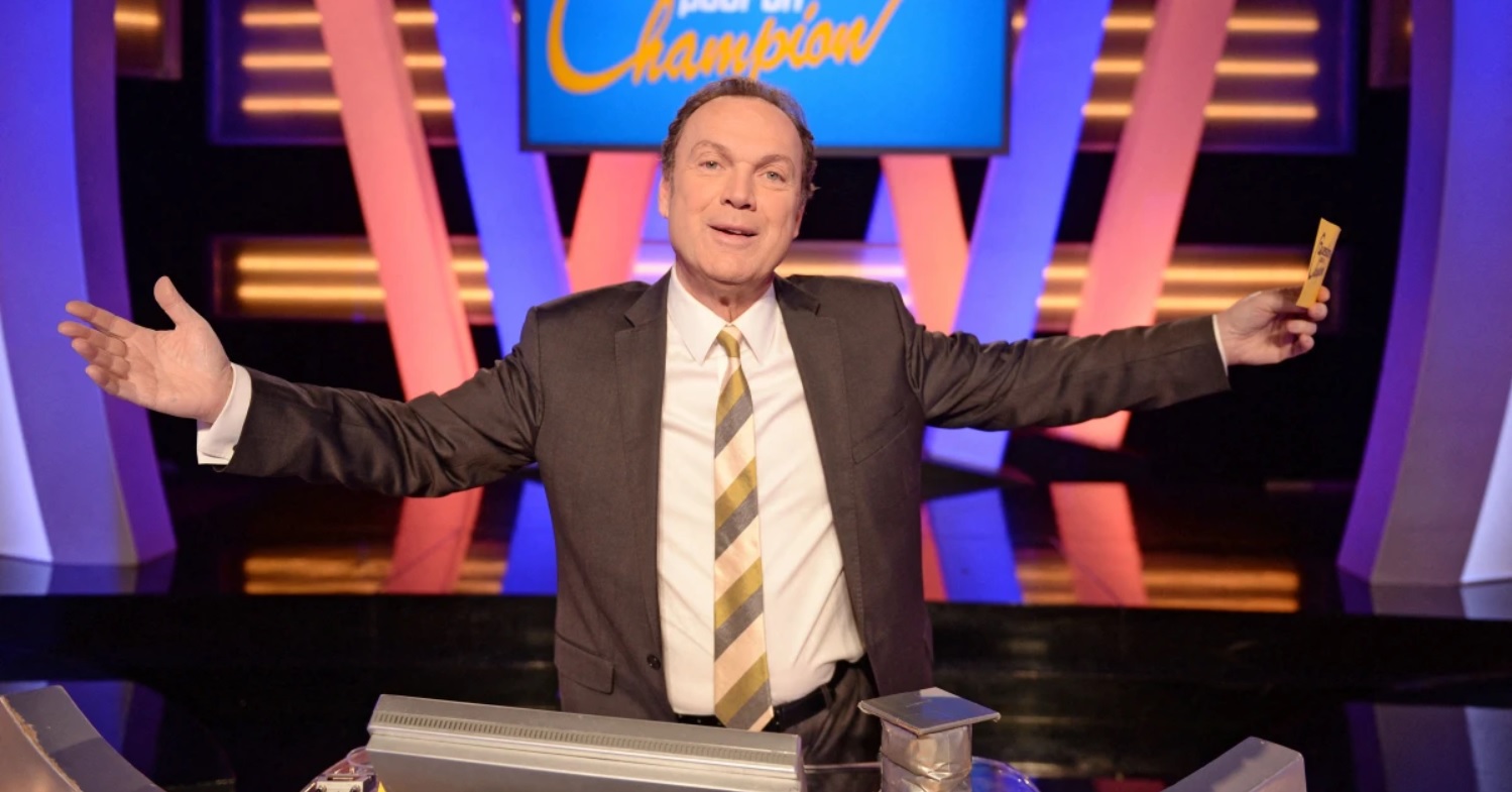 Droits d&rsquo;auteur, chansons cultes, revenus mensuels&nbsp;: le secret financier de Julien Lepers loin des plateaux