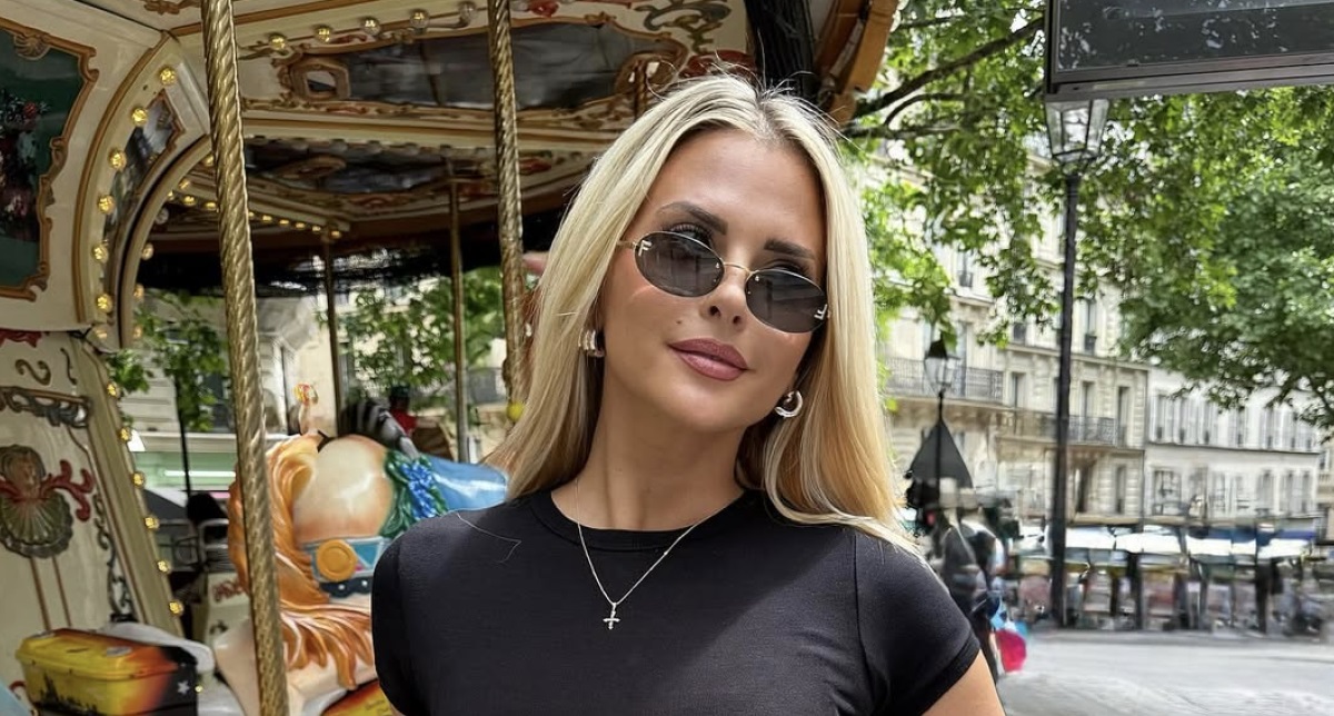 Kelly Vedovelli s&rsquo;&eacute;loigne de Cyril Hanouna&nbsp;: ce retour &agrave; la t&eacute;l&eacute;vision qu&rsquo;elle n&rsquo;attendait pas si t&ocirc;t