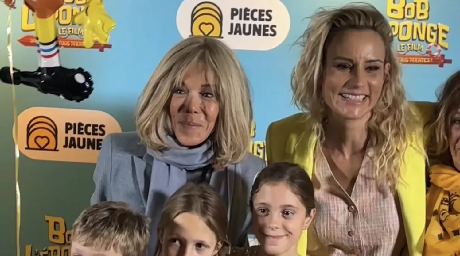 Brigitte Macron fait une réapparition inattendue après le scandale : son attitude tout sourire relance le débat
