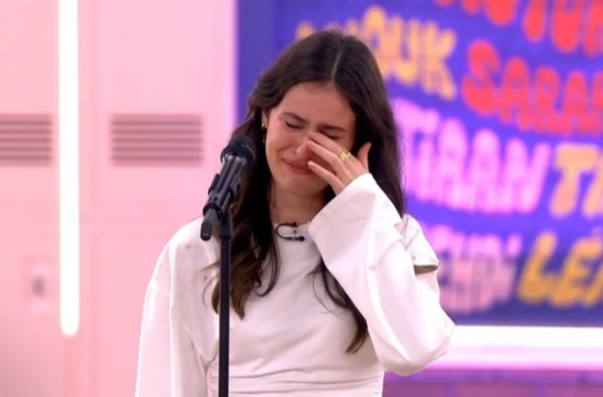 Je n’étais pas dedans : la chute de Jeanne en pleine évaluation choque les profs de la Star Academy