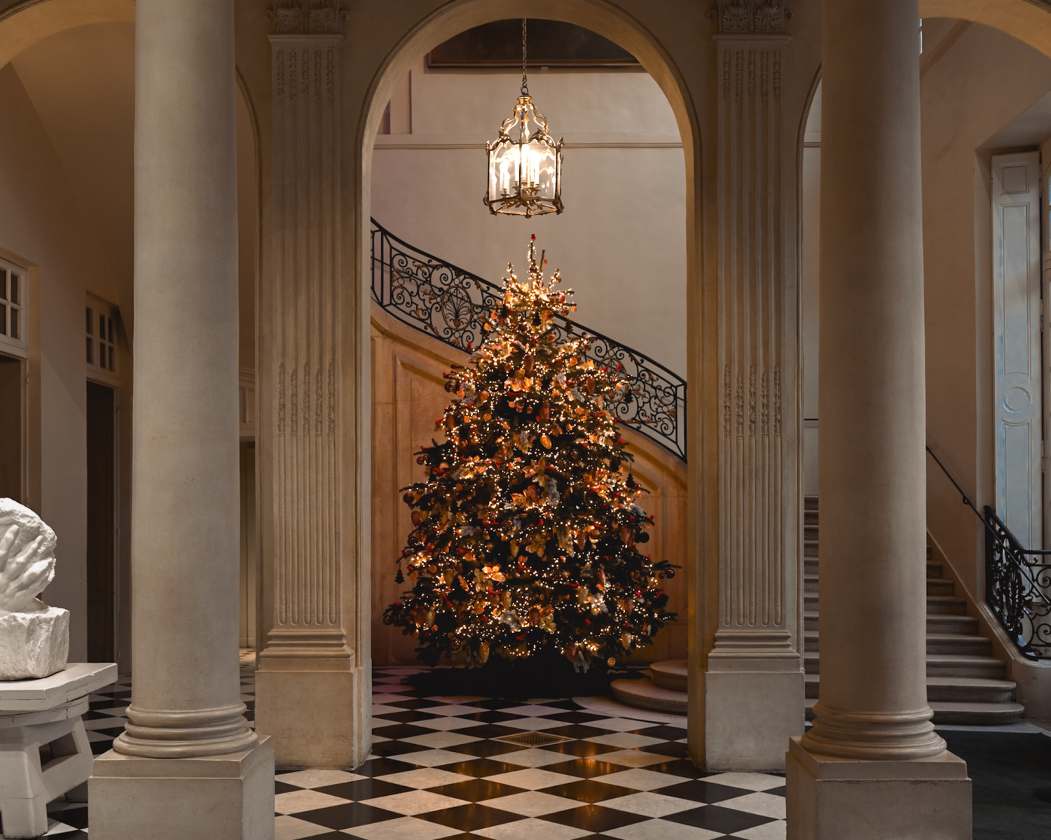 À l’Élysée, ce détail du Noël de Brigitte et Emmanuel Macron impressionne tout le monde