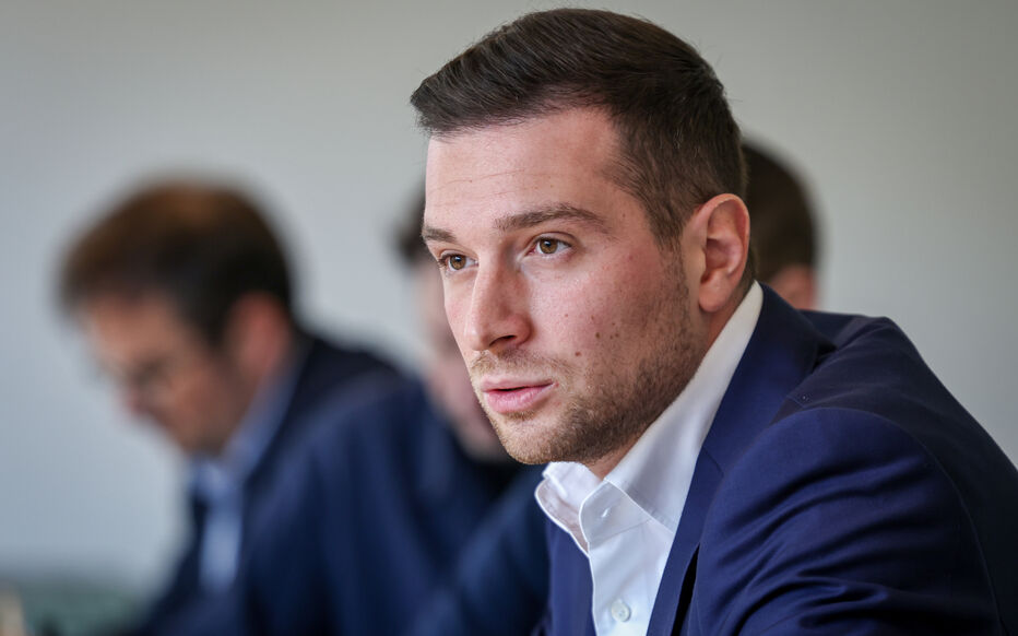 L’œuf de Moissac et le tweet de 2017 : l’embarras grandissant autour de Jordan Bardella