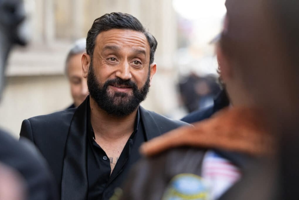 “C’est un amour, une thalasso” : Cyril Hanouna fait l’éloge de Carla Bruni
