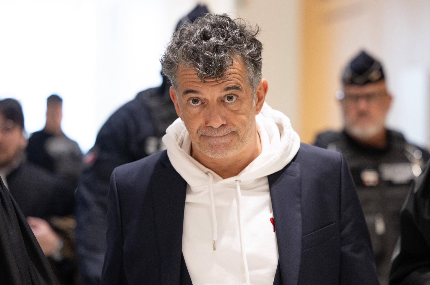 Stéphane Plaza sort du silence après sa condamnation : “Je suis comme un roseau qui se tord mais ne plie pas”