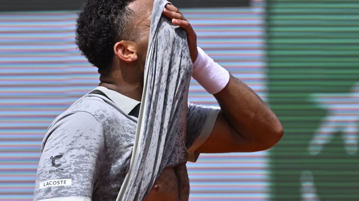 Roland-Garros 2025 : Arthur Fils forfait avant son troisième tour, fin brutale pour le dernier espoir français