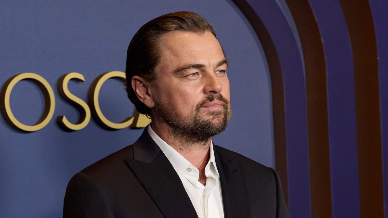 « Il m’a demandé des photos nues » : l’arnaque cruelle d’un faux Leonardo DiCaprio
