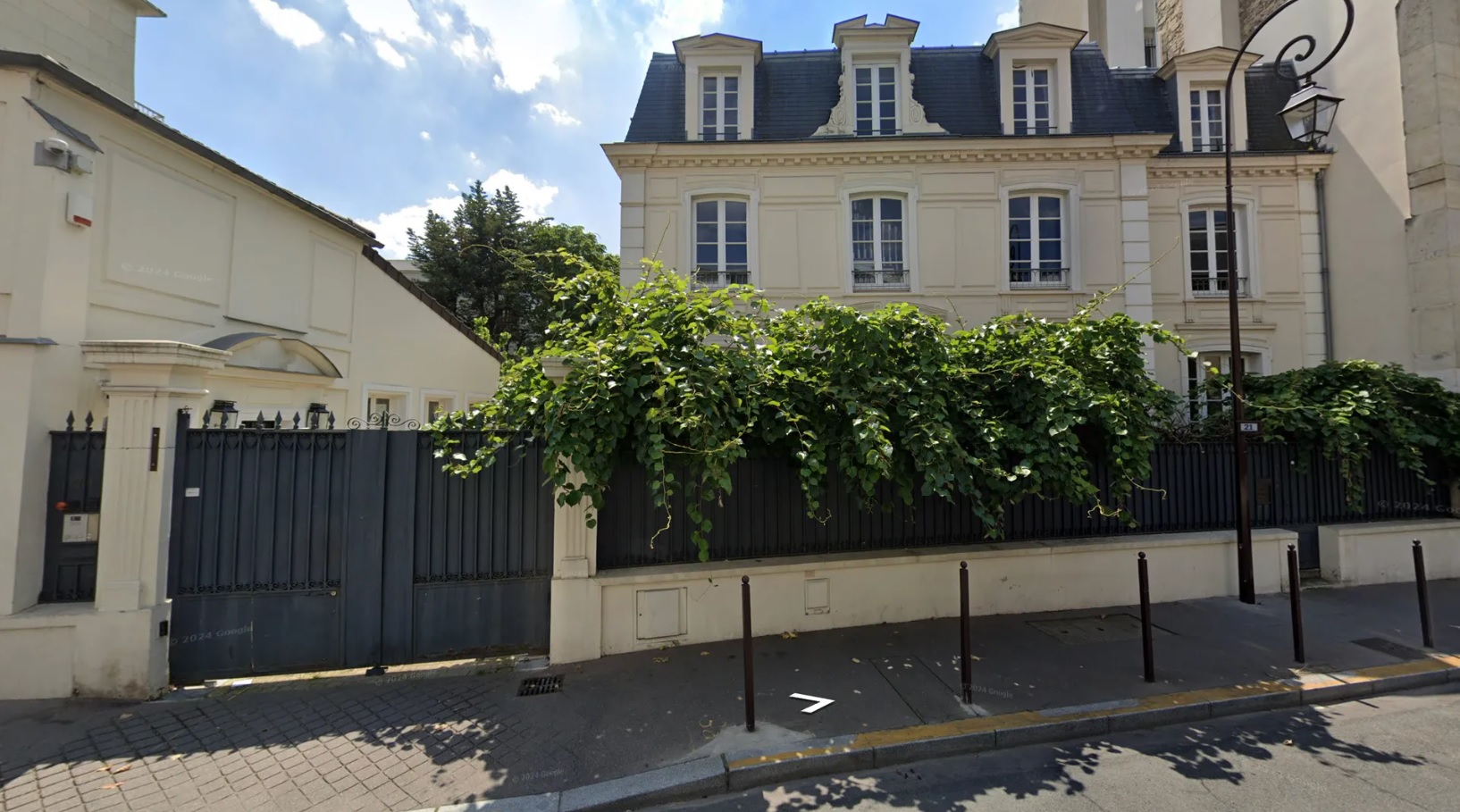 La villa de Bernard Tapie à Neuilly-sur-Seine mise aux enchères à 9 millions d’euros : un nouveau voisin pour Kylian Mbappé ?