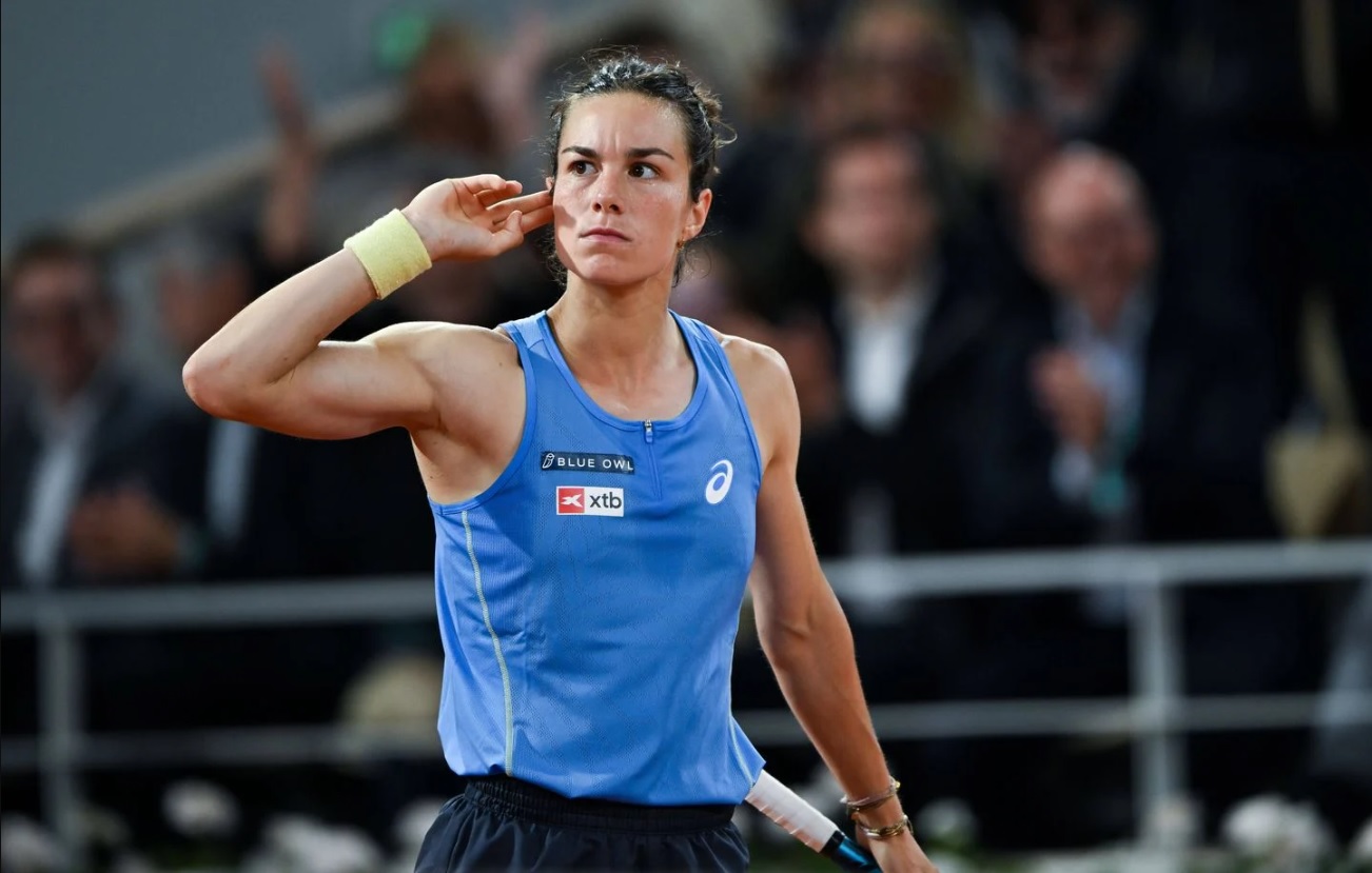 Roland-Garros : Elie Semoun promet de ne pas brûler de voitures si Loïs Boisson gagne