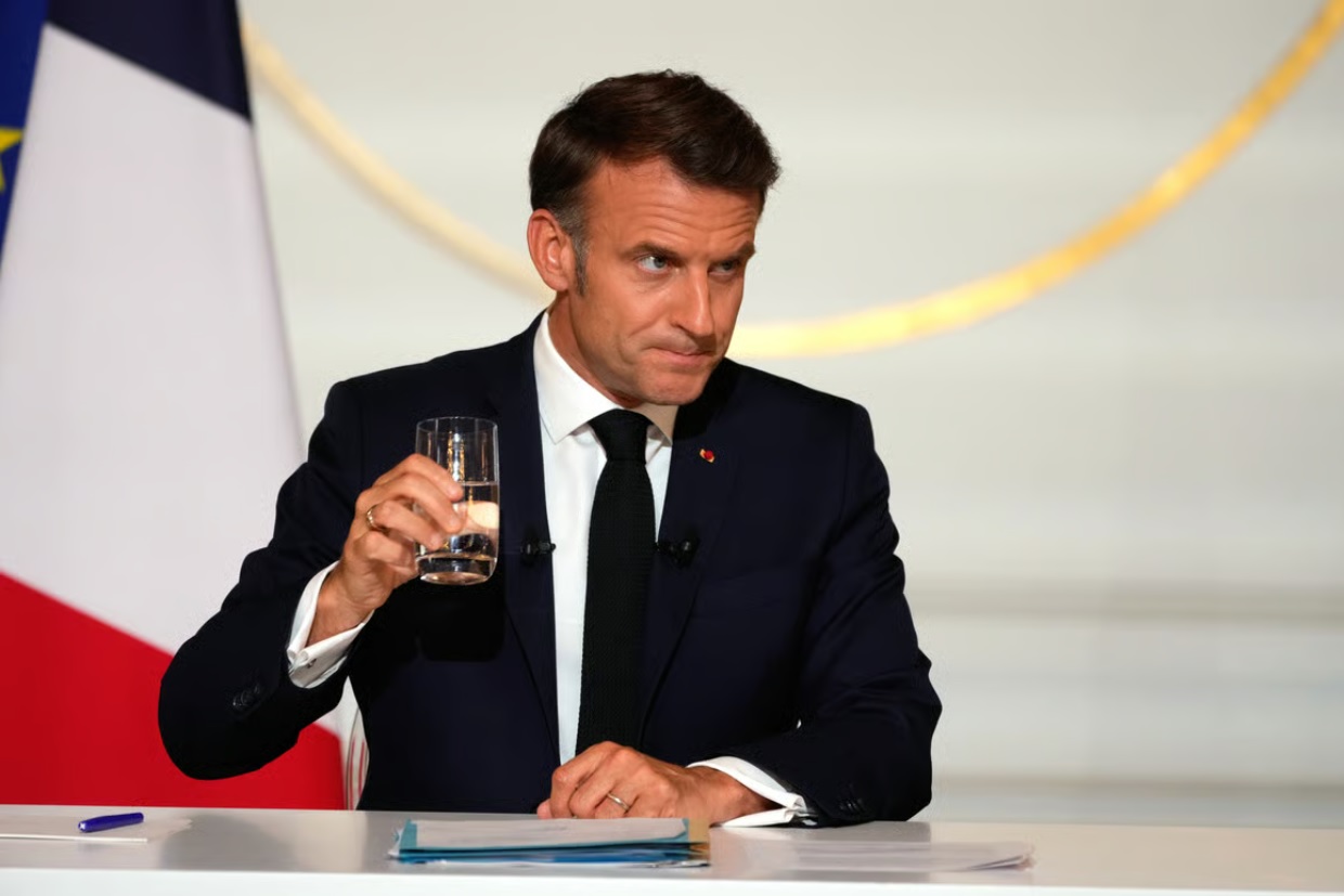 Emmanuel Macron face aux critiques de Donald Trump : une réponse cinglante