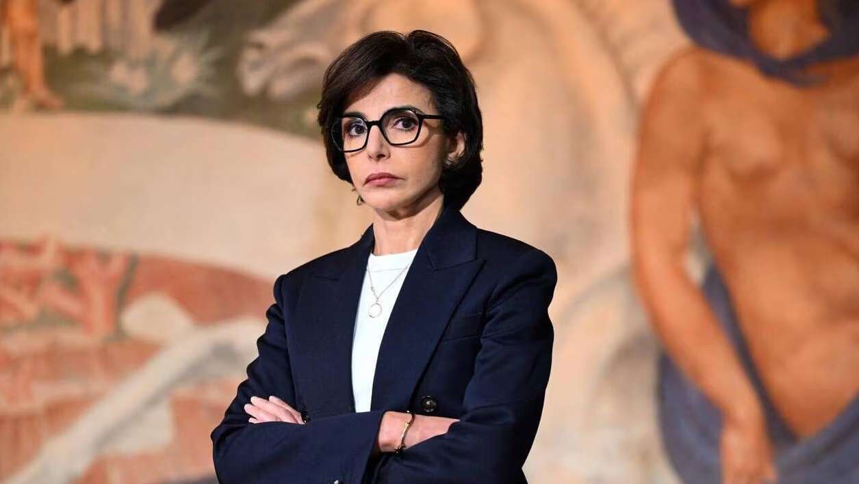 Rachida Dati retourne l’interview contre Patrick Cohen dans C à vous