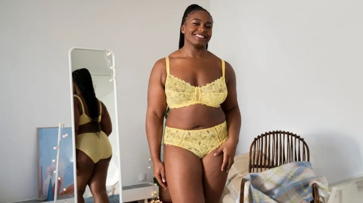 Sans filtre ni complexe, Romane Dicko s’affiche en lingerie et inspire des milliers de femmes