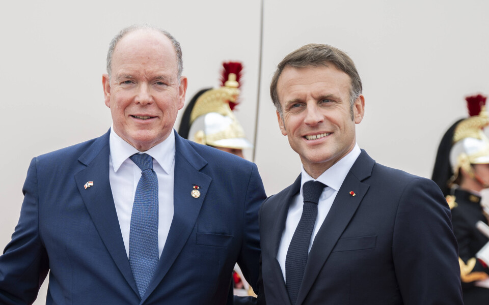 Albert de Monaco gêné par un bruit insolite lors du dîner avec Emmanuel Macron : C’est toujours un problème