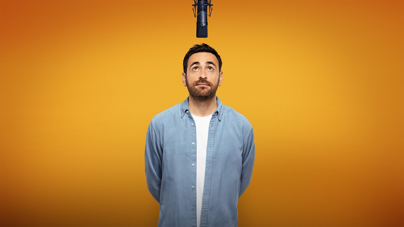 Camille Combal résiste à TF1 et revient sur NRJ : le pari gagnant qui agace en haut lieu