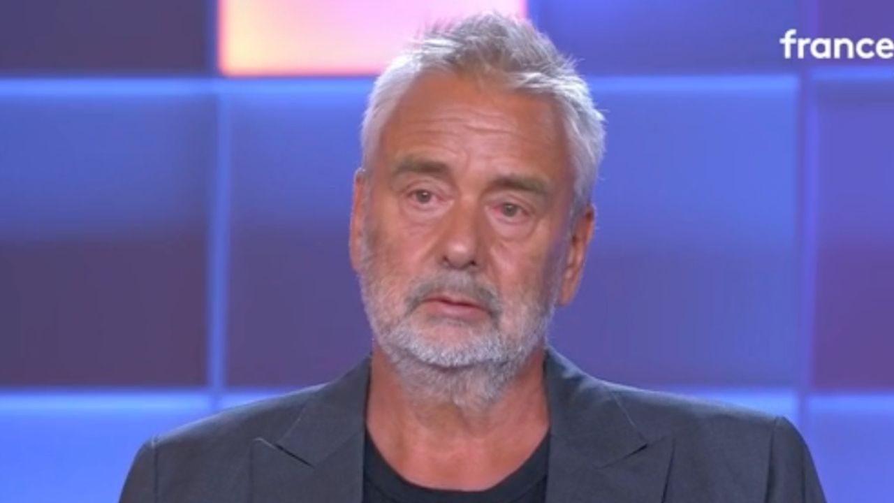Luc Besson bouleversé en évoquant Bruce Willis atteint de démence : une séquence chargée d’émotion
