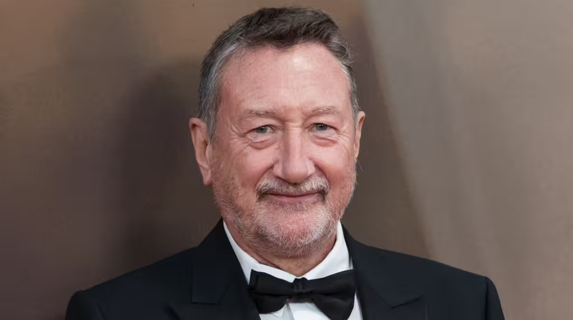 Steven Knight (Peaky Blinders) aux commandes du prochain James Bond : ce qu’on sait