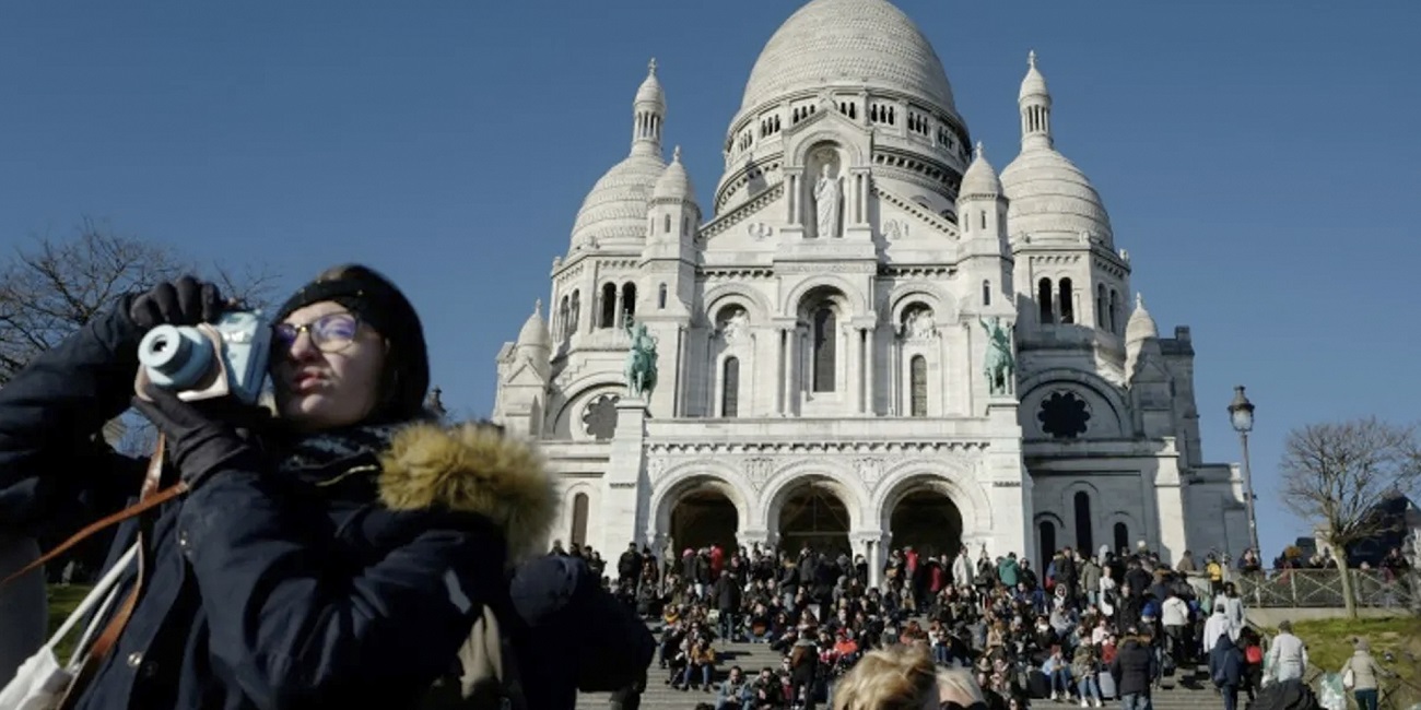 Trop, c’est trop : à Montmartre, les riverains ne supportent plus les touristes