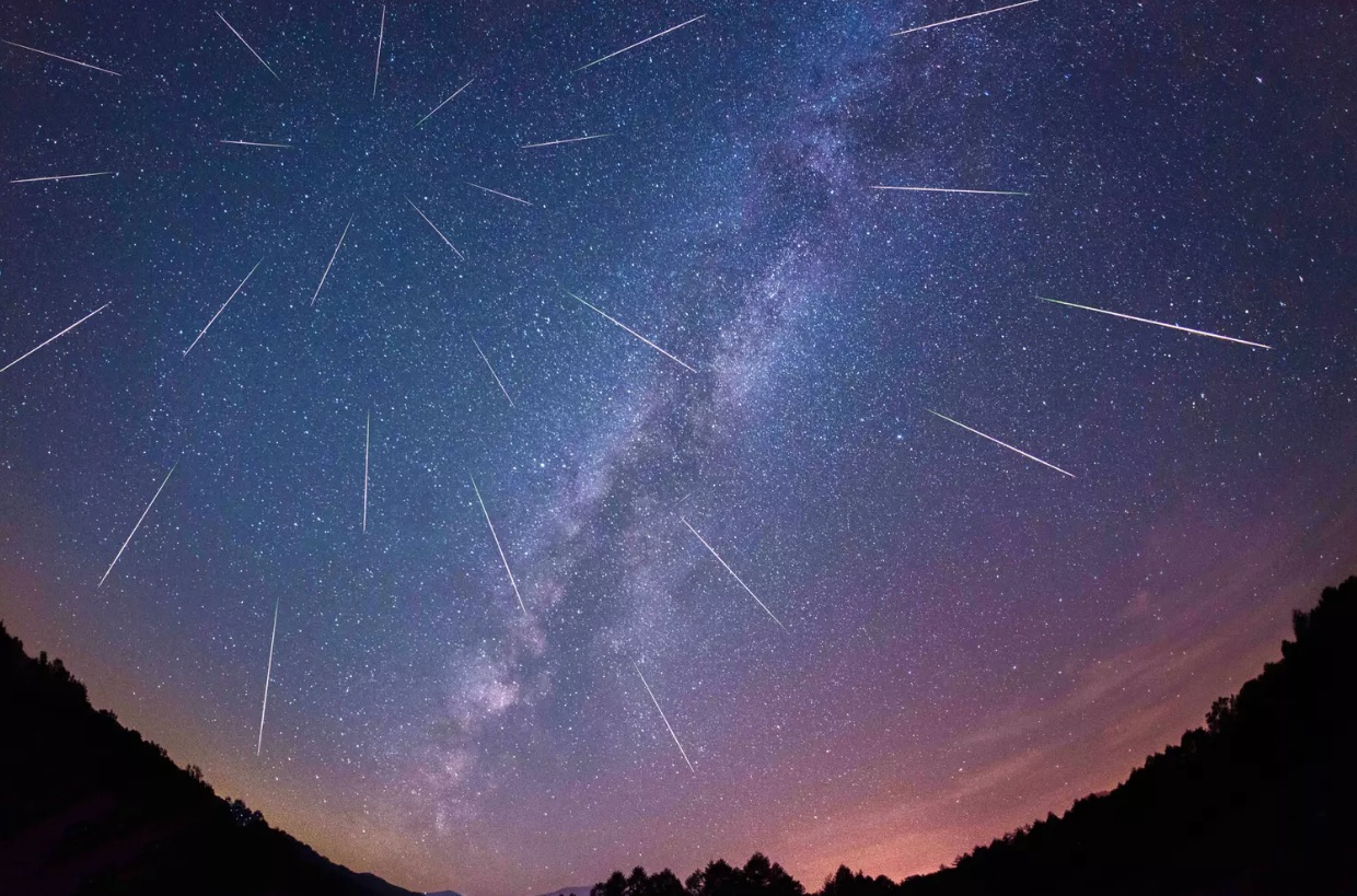 perseides-2025-ou-et-comment-voir-pluie-etoiles-filantes