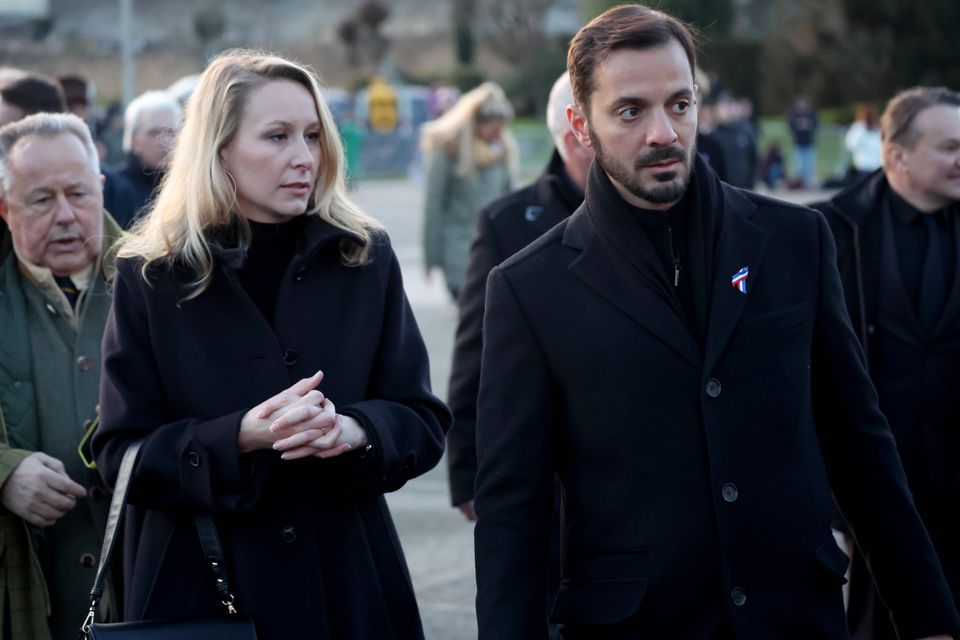 Accident de voiture pour Marion Maréchal et son compagnon : ils échappent au pire