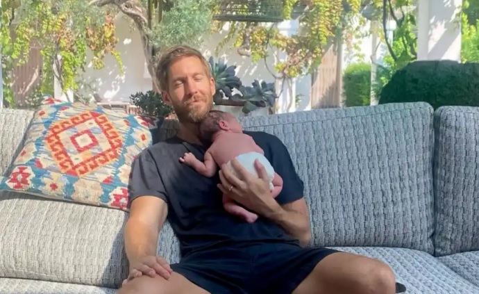 accouchement-maison-vick-hope-calvin-harris-photo-placenta