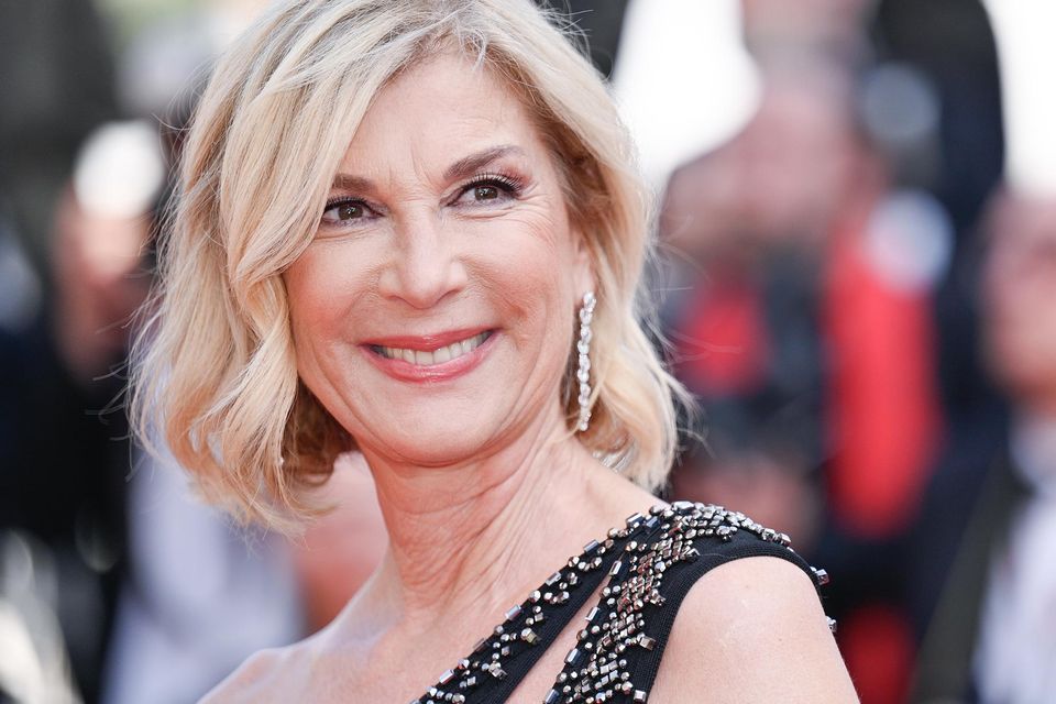 Emily in Paris saison 5 : Michèle Laroque fait des étincelles sur le tournage de la série Netflix