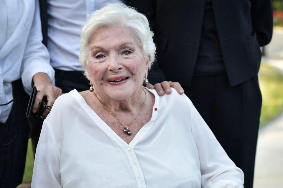 Line Renaud à 97 ans : ce plaisir qu’elle s’offre encore chaque jour