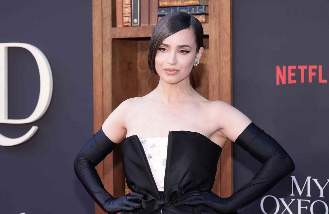 Sofia Carson, star montante des comédies romantiques : son irrésistible ascension de Disney à Netflix