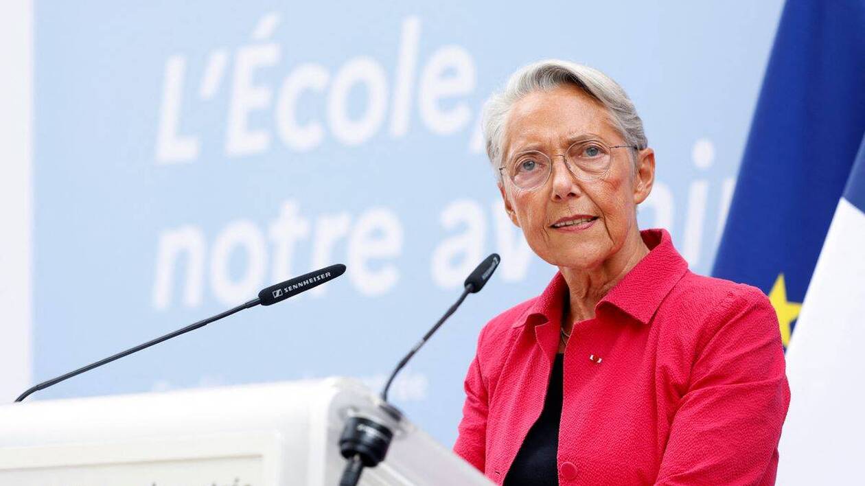 Violences, portables interdits, discipline : Elisabeth Borne annonce ses mesures chocs pour la rentrée 2025