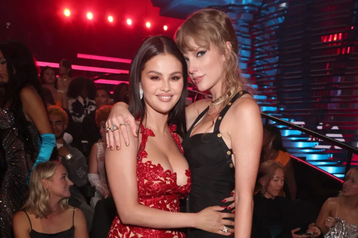 Selena Gomez réagit avec émotion aux fiançailles de sa meilleure amie Taylor Swift