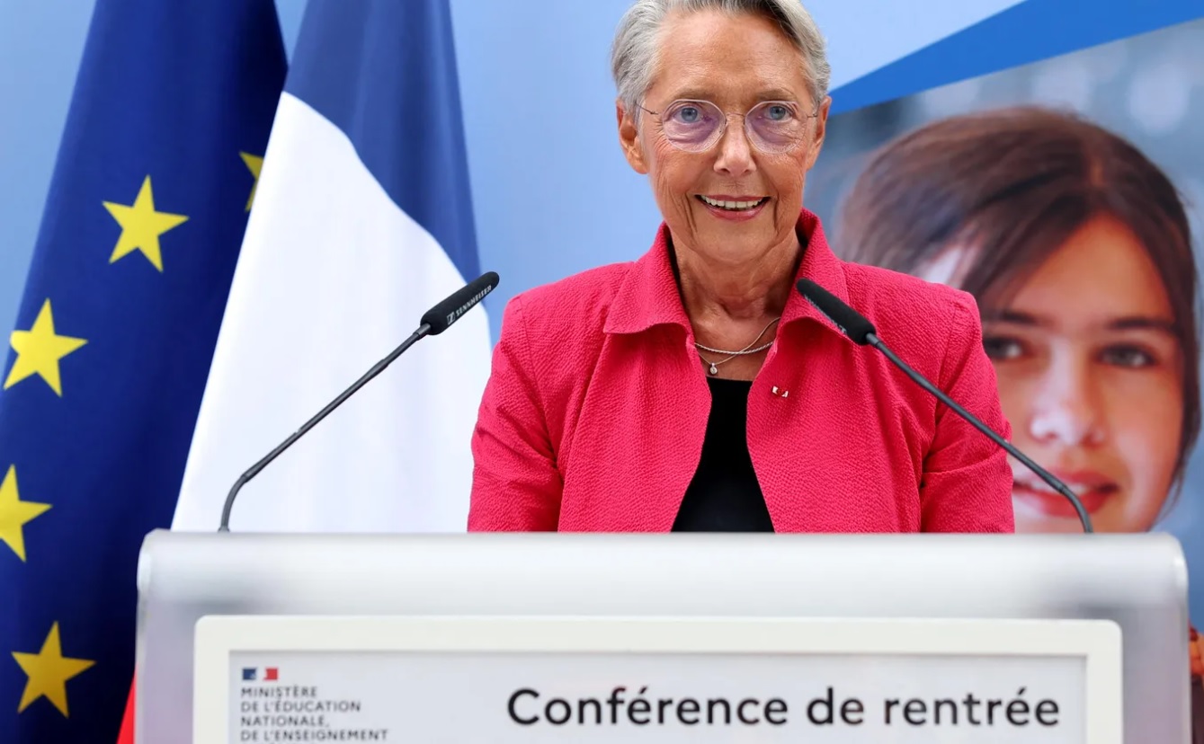 Rentrée scolaire 2025 : l’équivalent de 2 500 professeurs absents des classes