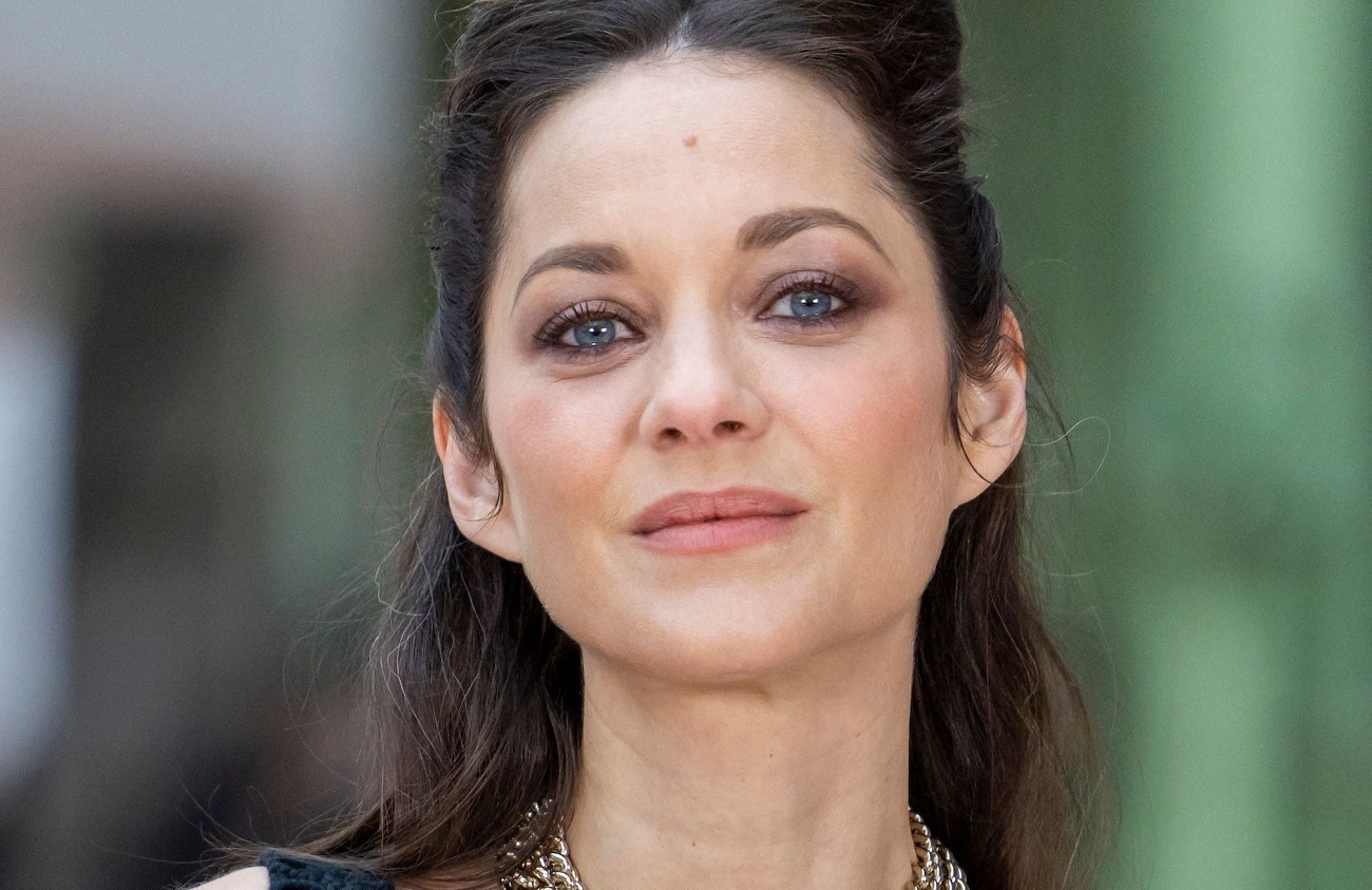 Marion Cotillard blonde platine : séparée de Guillaume Canet, elle dévoile un nouveau visage pour son prochain film