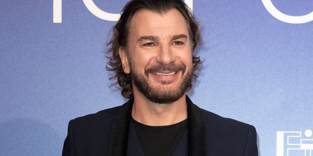 michael-youn-perd-une-dent-nouveau-sourire-humoristique