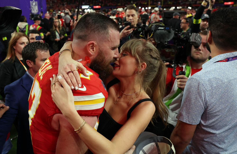 taylor-swift-travis-kelce-premiere-rencontre-details-2025