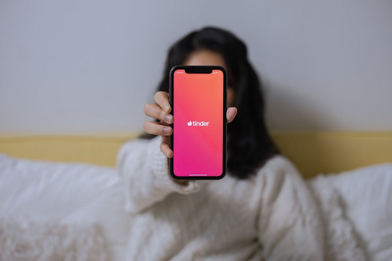L’arnaqueur de Tinder Simon Leviev a été arrêté en Géorgie à la demande d’Interpol